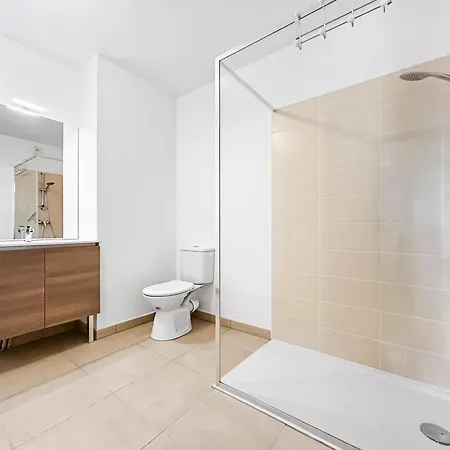 T2 Moderne Avec Balcon Et Stationnement Gratuit Apartment *